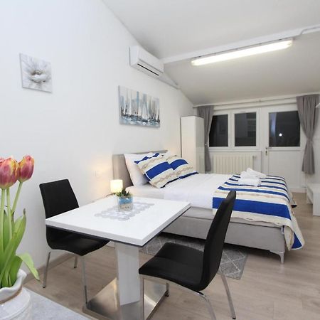 Studio Sunny Rovinj Exteriör bild