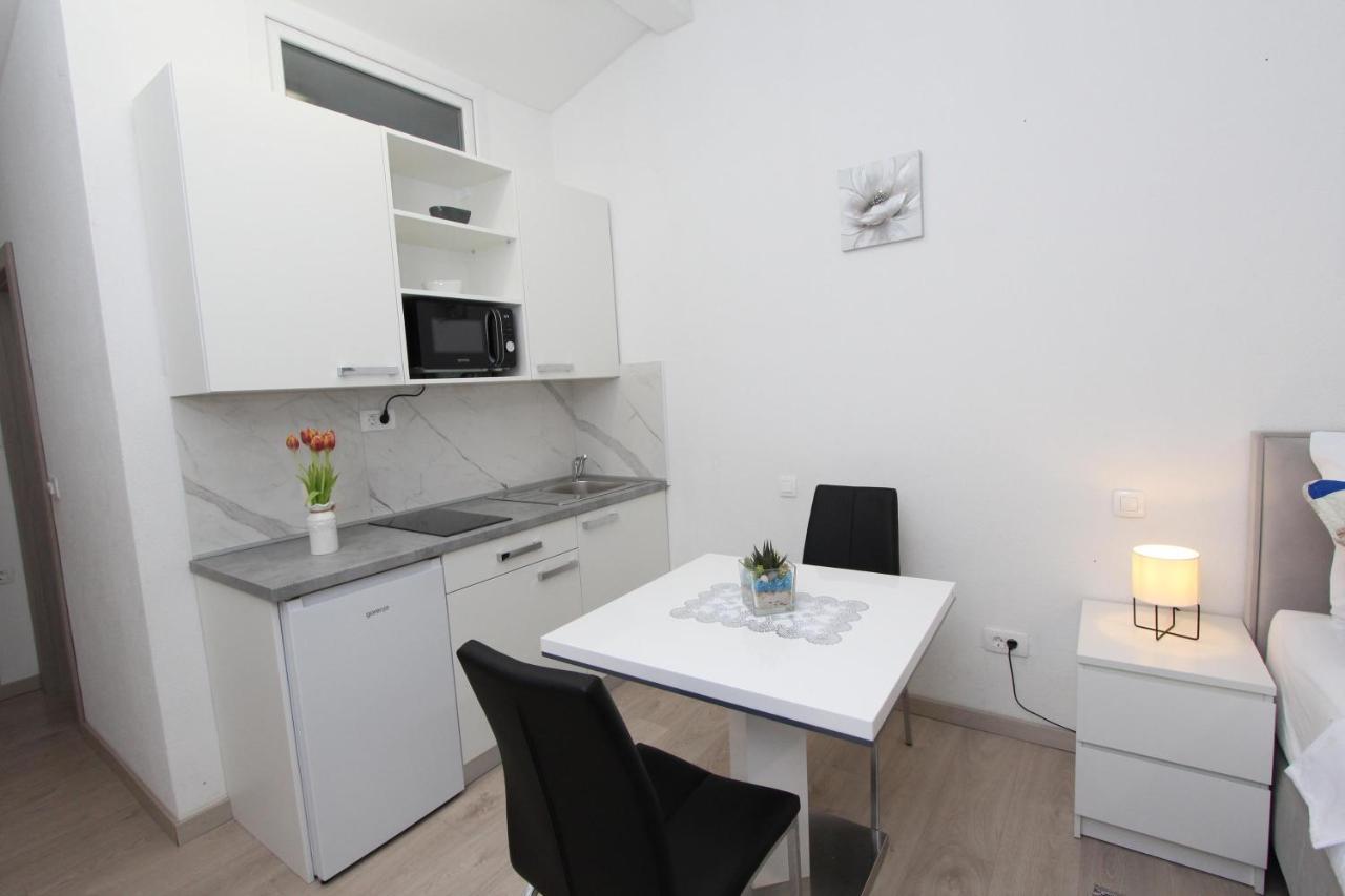 Studio Sunny Rovinj Exteriör bild